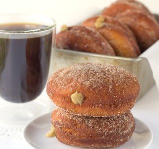 Понички с кафен пълнеж