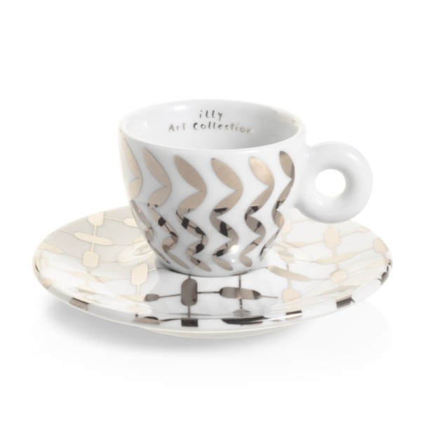 illy® Колекция Mona Hatoum – Сет от 6 чаши за еспресо - Открийте новата колекция чаши за еспресо с абстрактния дизайн на Mona Hatoum на illy. Вземете вашите подписани и номерирани чаши за еспресо днес! Описание За колекцията illy® Колекция Mona Hatoum – Сет от 6 чаши за еспресо - Кeрамика, Порцелан и стъкло