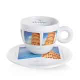 illy® Колекция Maurizio Galimberti – Сет от 6 чаши за капучино - Създадена от Maurizio Galimberti
Перфектно пътешествие със стил, което ни отвежда до няколко емблематични места в градовете Триест, Венеция, Милано, Флоренция, Пиза и Рим. Описание illy® Колекция Maurizio Galimberti – Сет от 6 чаши за капучино - Кeрамика, Порцелан и стъкло