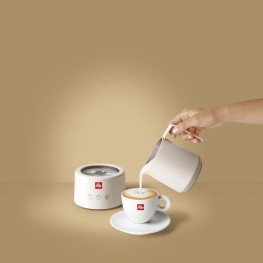 illy® - Milk frother and cappuccino maker - Piero Lissoni