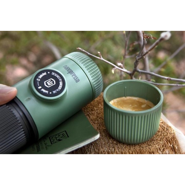 Wacaco® Nanopresso Moss Green + Case - Portable portable espresso machine