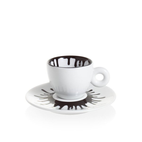illy® Колекция Ai Weiwei – Сет от 2 чаши за еспресо - Смесвайки кафето с изкуството, illycaffè създава тази възхитителна най-нова колекция от 2 дизайнерски еспресо чаши с помощта на художника Ai Weiwei. Сътрудничеството пристига като част от „Art Collecti illy® Колекция Ai Weiwei – Сет от 2 чаши за еспресо - Кeрамика, Порцелан и стъкло