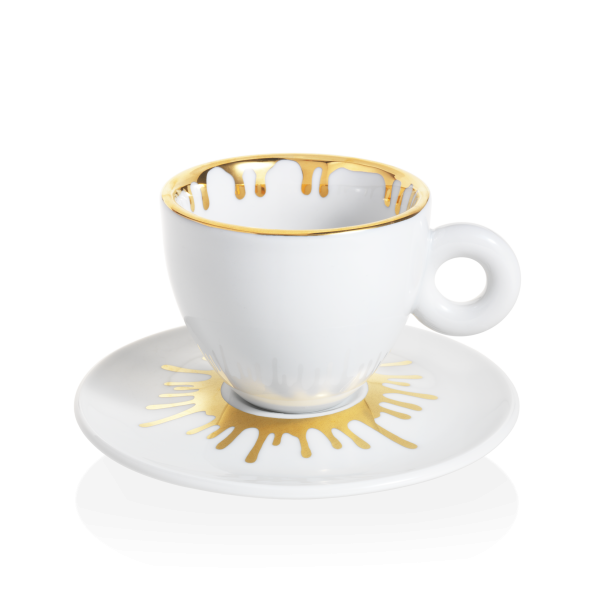 illy® Колекция Ai Weiwei – Сет от 2 чаши за капучино - Смесвайки кафето с изкуството, illycaffè създава тази възхитителна най-нова колекция от 2 дизайнерски капучино чаши с помощта на художника Ai Weiwei. Сътрудничеството пристига като част от „Art Collec illy® Колекция Ai Weiwei – Сет от 2 чаши за капучино - Кeрамика, Порцелан и стъкло